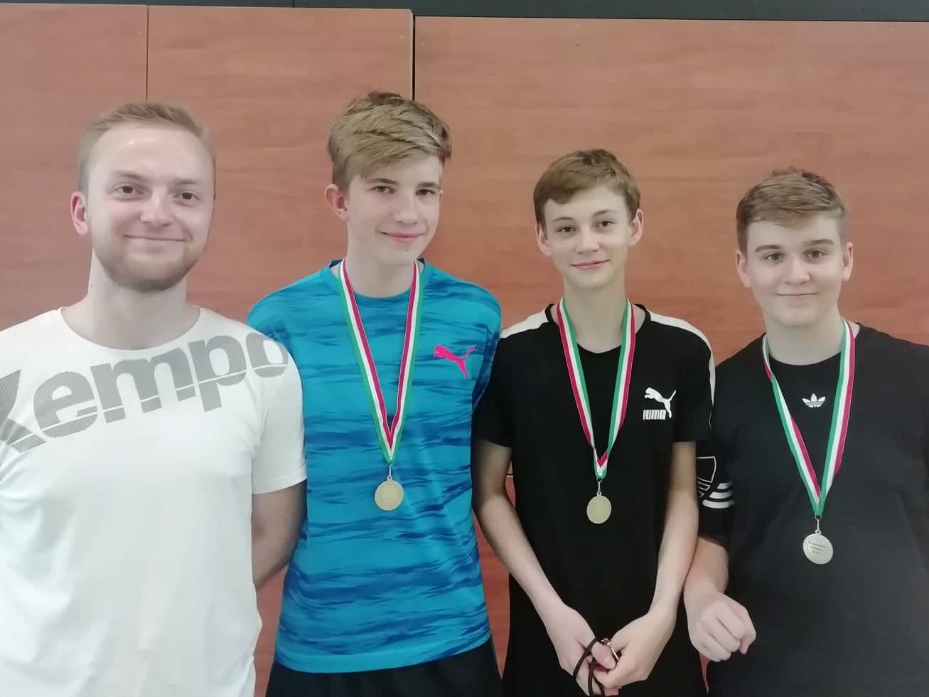 Sei Schiedsrichter bei Handball Rudow!