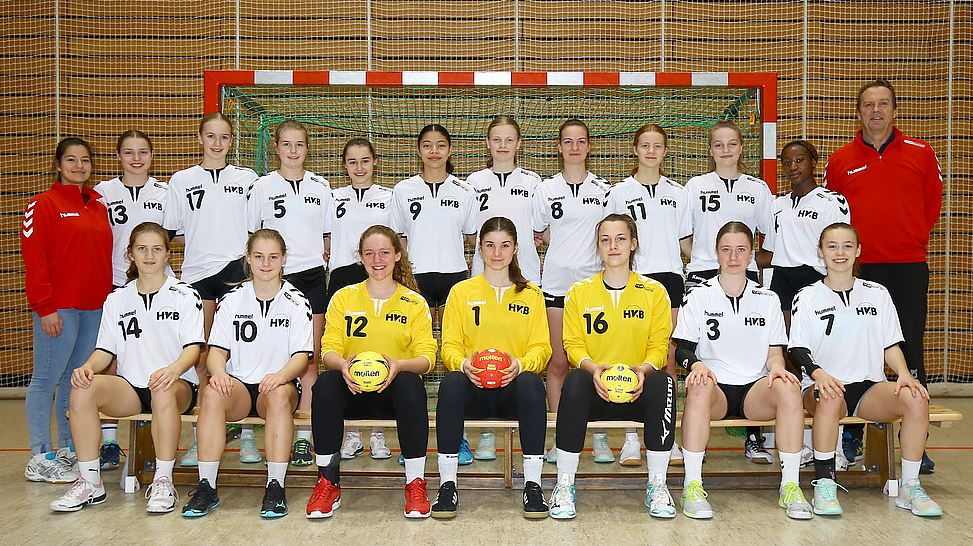 Fünf Rudower Mädels mit der HVB-Auswahl in Sindelfingen beim Deutschlandcup