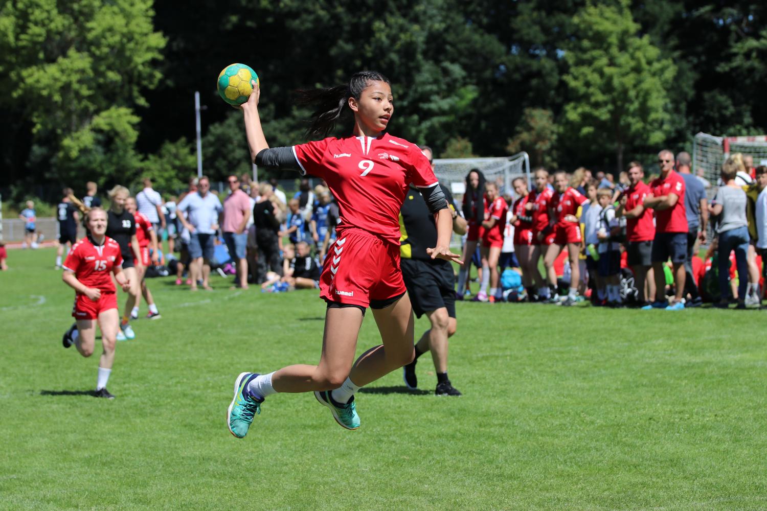 Ryleene von unseren Badgirls bei der U 16 Beachhandballnationalmannschaft