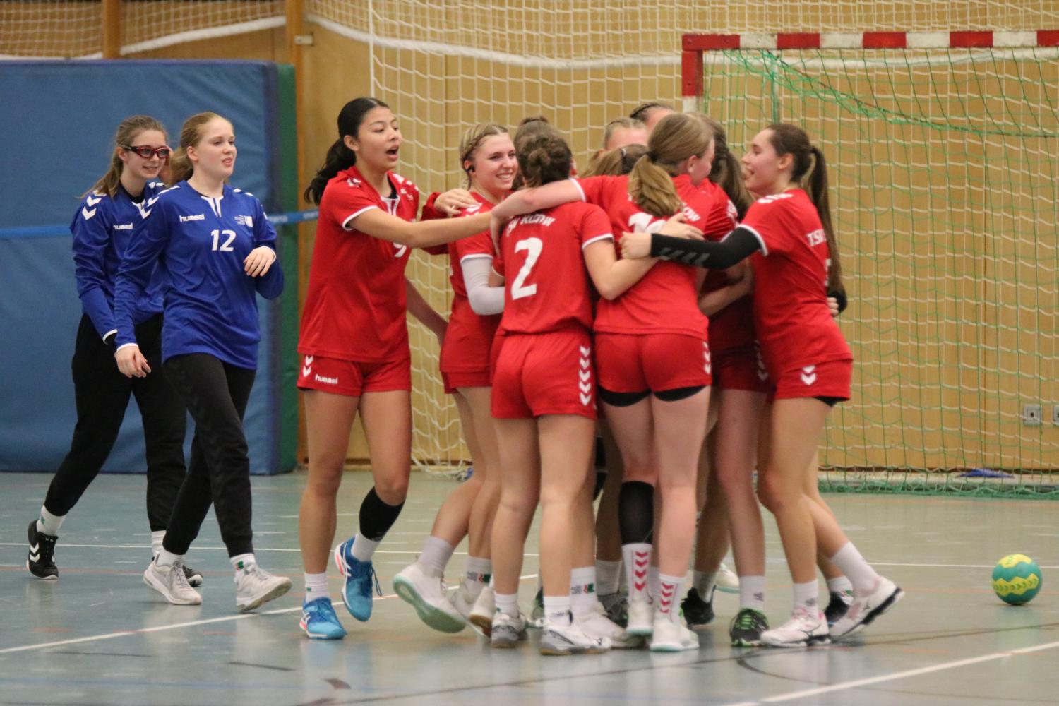 wB erobert die Tabellenspitze in der OSL