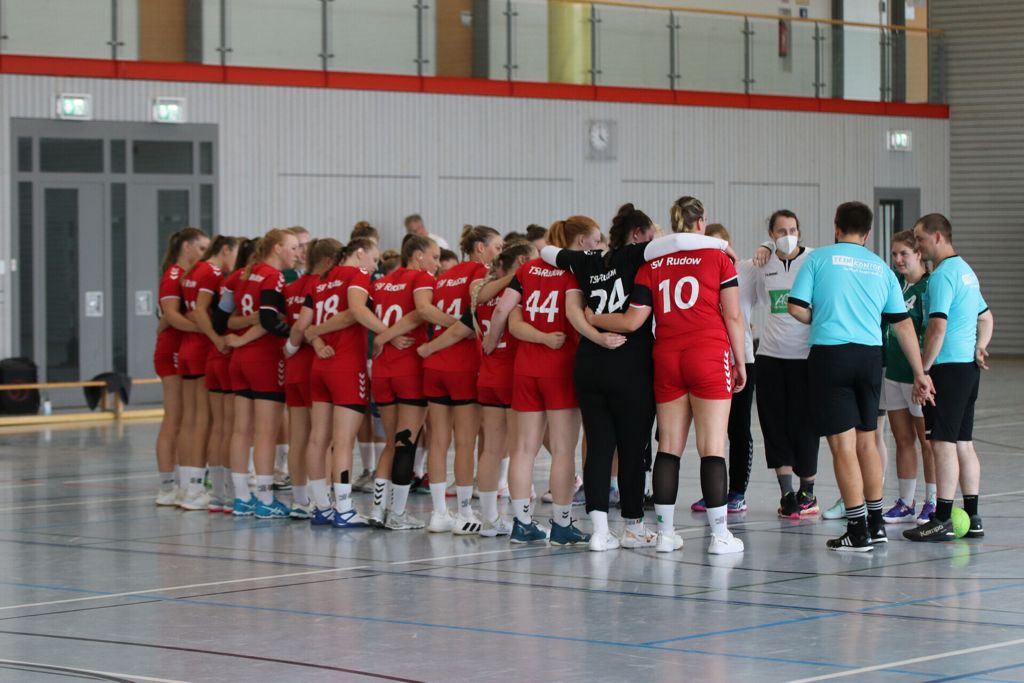 Saisonstart der 1. Frauen