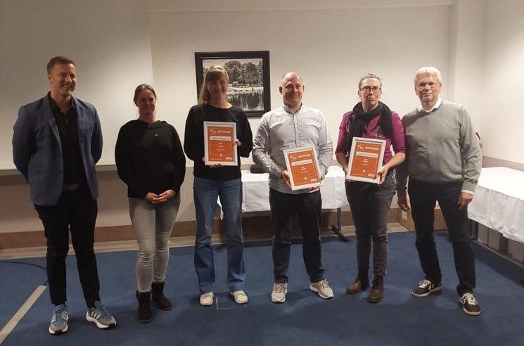 Die weibliche Handballjugend des TSV Rudow erhält erneut das BSR Leistungssportzertifikat