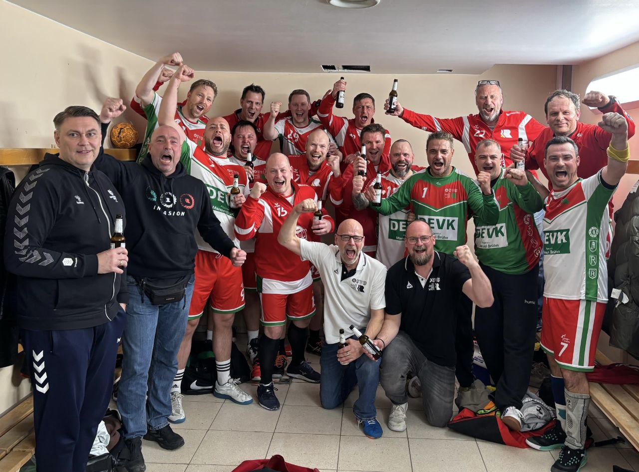 Die Ü50 kämpft sich ins Final Four des HVB-Pokals