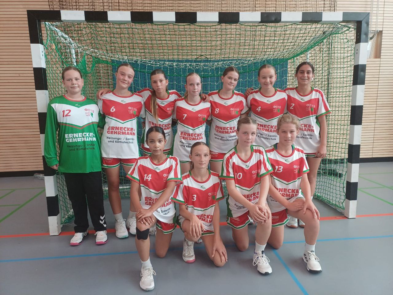 Saisonauftakt der weiblichen D1 in neuen Trikots!